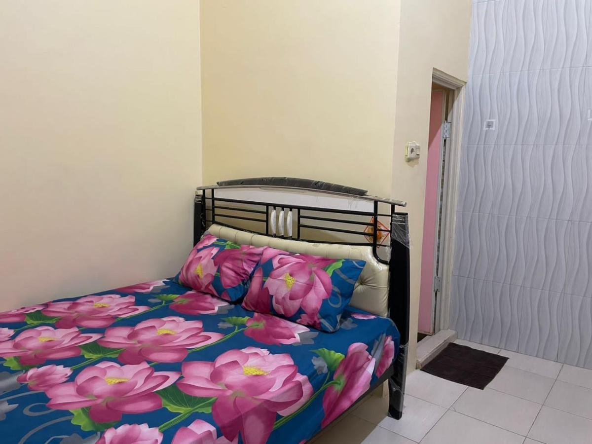 Oyo Life 93032 Maju Mapan Homestay Syariah Lamongan Dış mekan fotoğraf